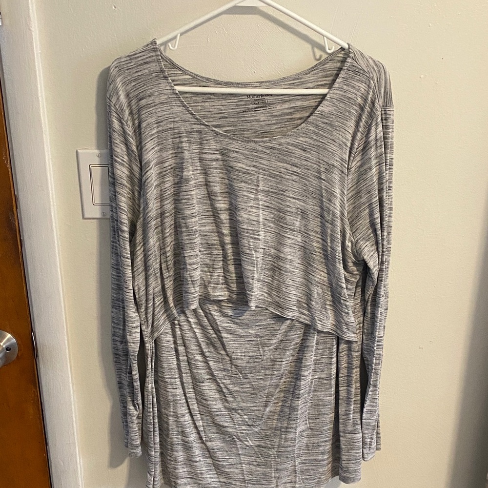*SOLD* Motherhood 2X Nursing Long Sleeve